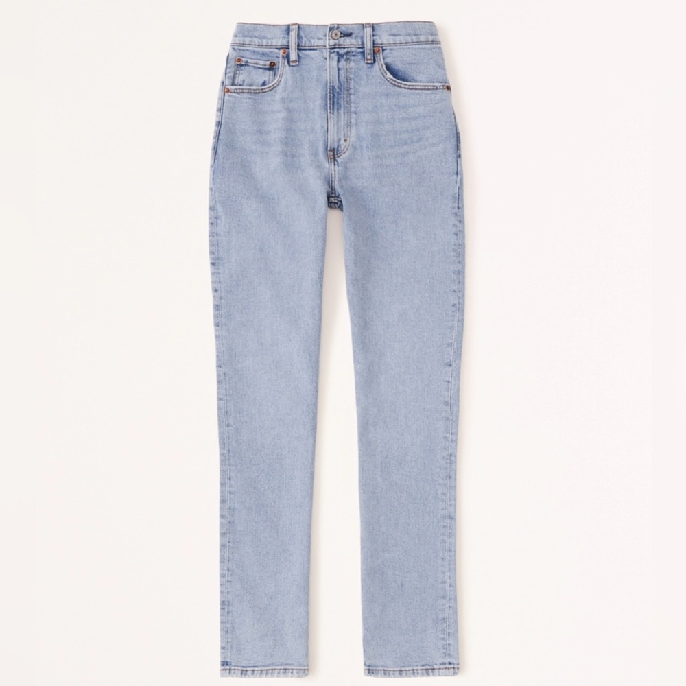Abercrombie Curve Love Ultra High Rise 90s Slim Straight Jean